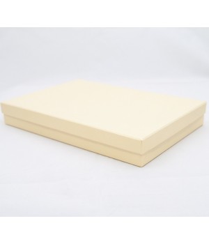 Коробка кришка-дно 40*30*6,5 см кремова (Clariana)