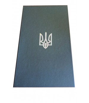 Коробка на магнитах 36*21.5*3 см чорная матова с тризубом